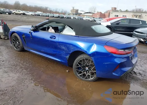 2023 BMW M8 Cabriolet Competition z USA, uszkodzony, nr VIN WBSDZ0C02PCK72974